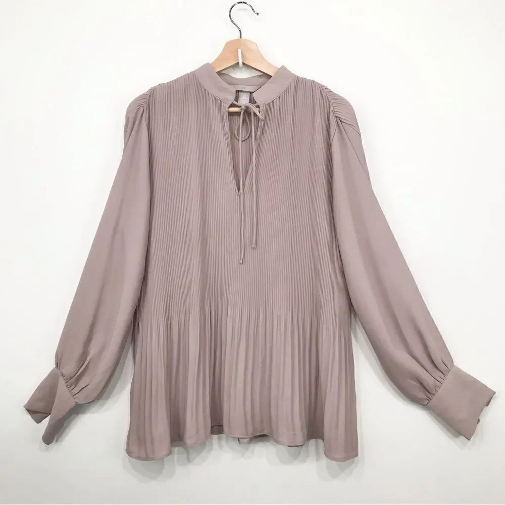 H&M Dusty Lavender pleated V Tie Neck Long Sleeve Lightweight Drape Blouse
